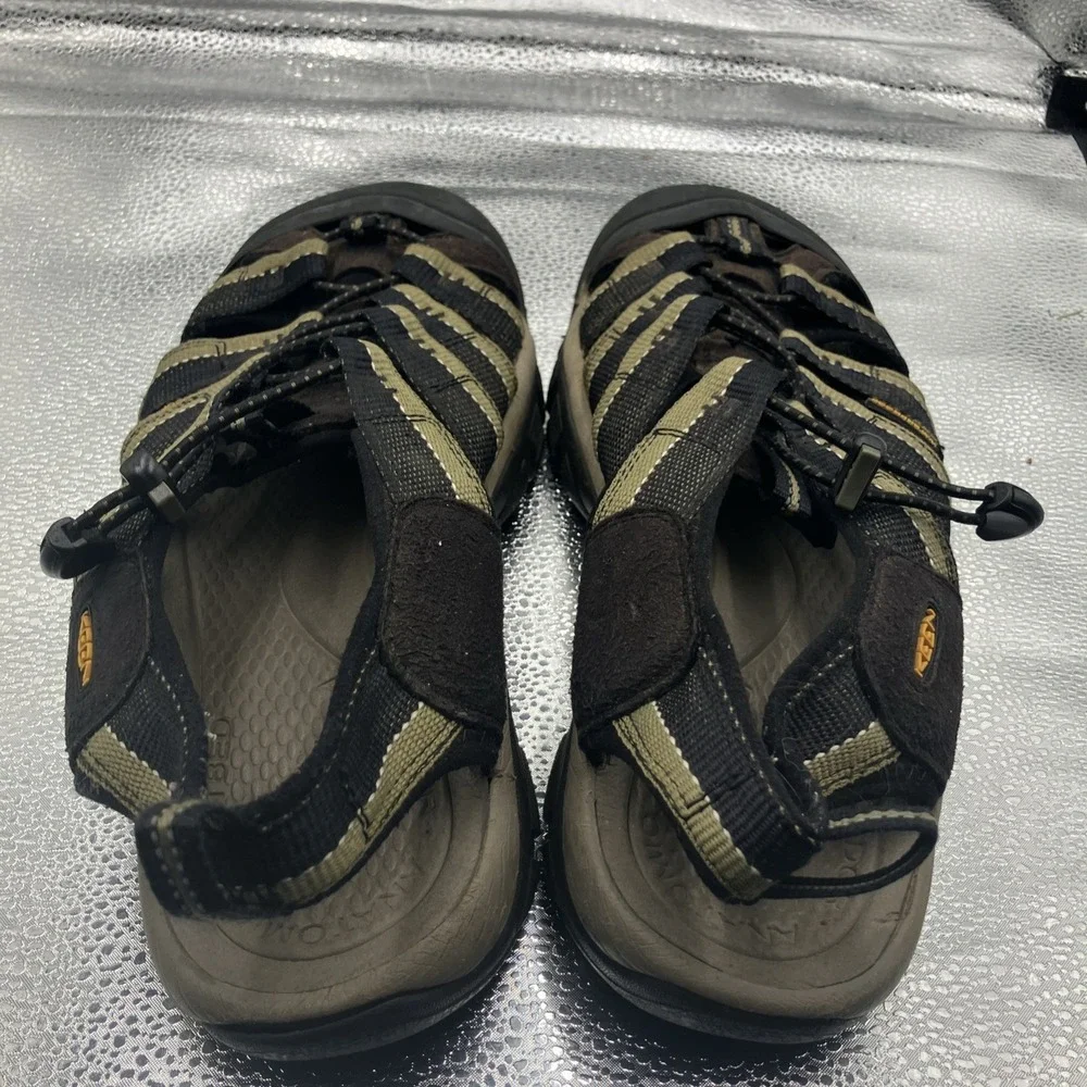 Keen Clearwater CNX US Olive Waterproof Sport Outdoors Mens Sandals Sz 11